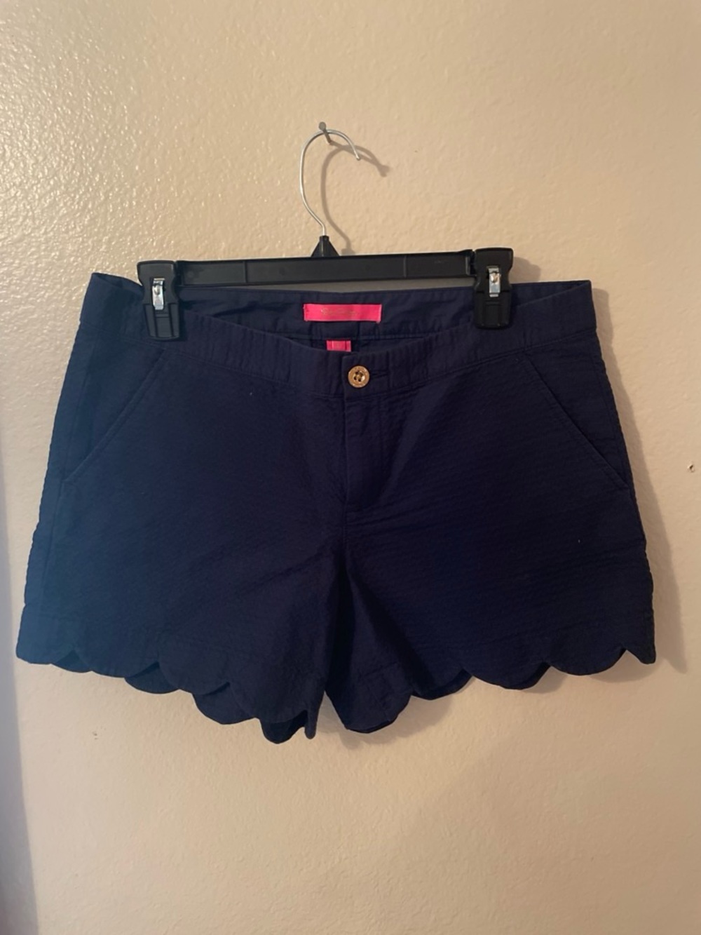Lilly Pulitzer Navy Scallop Hem High-Waist Shorts
